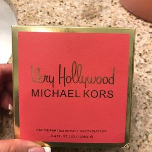 Micheal Kors Very Hollywood